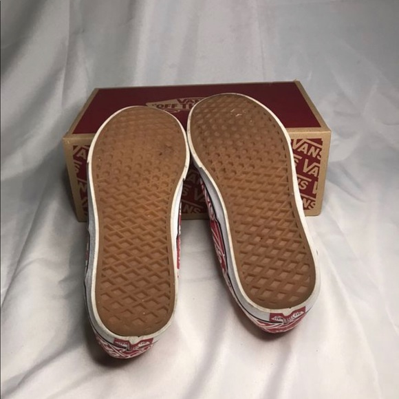 Vans - Picture 2 of 3